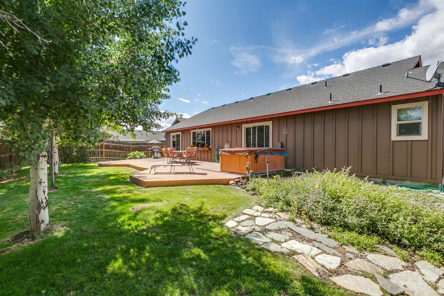 McKenzie's Meadow - Residential
