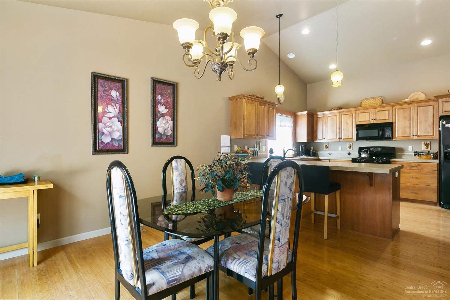 McKenzie's Meadow - Residential