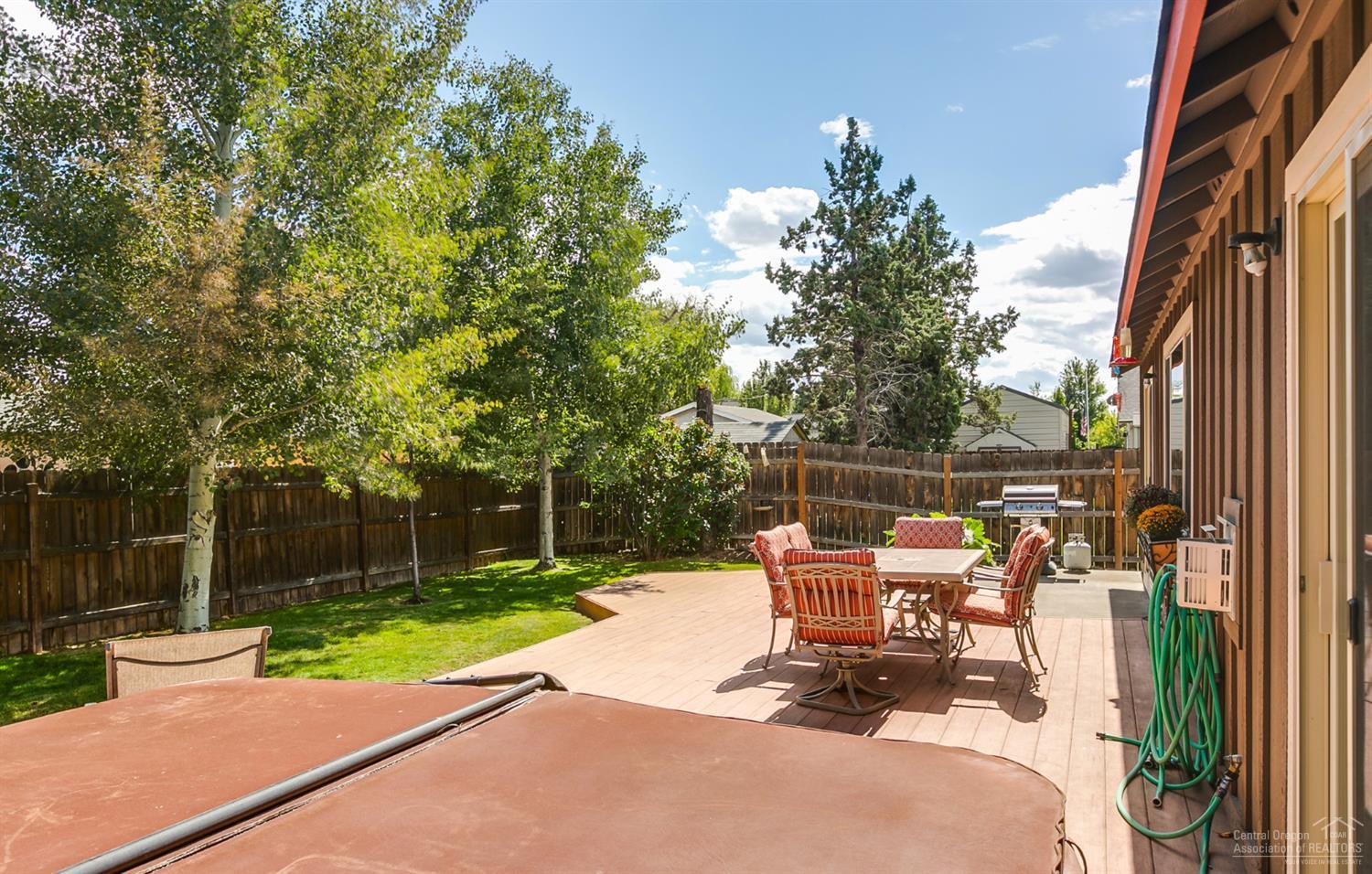 McKenzie's Meadow - Residential