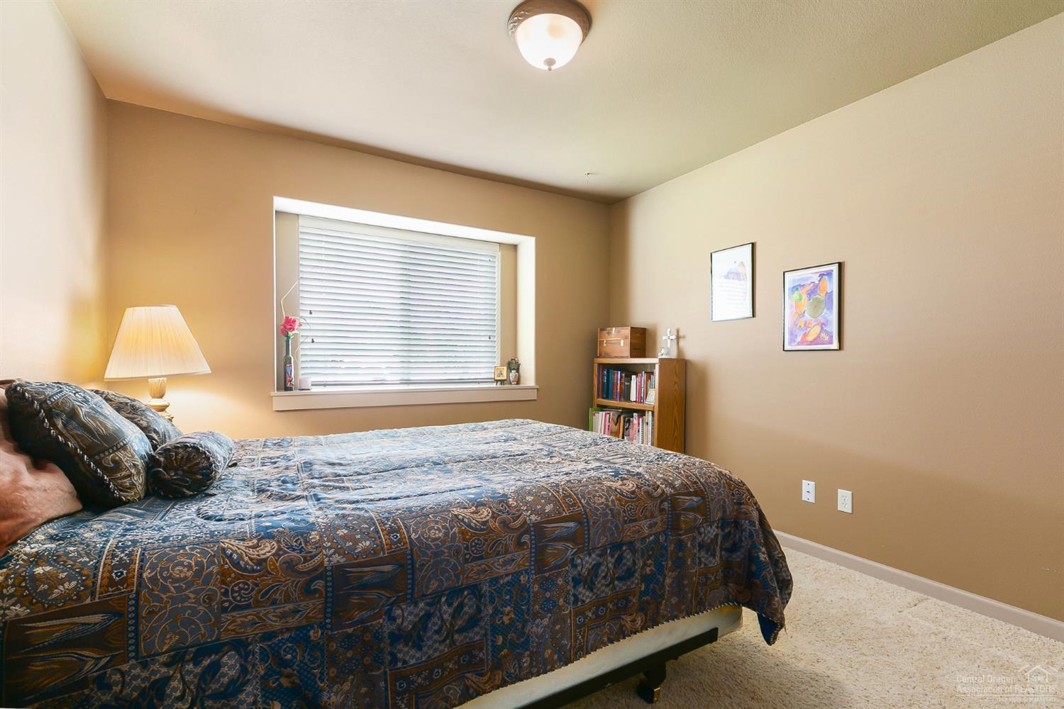 McKenzie's Meadow - Residential