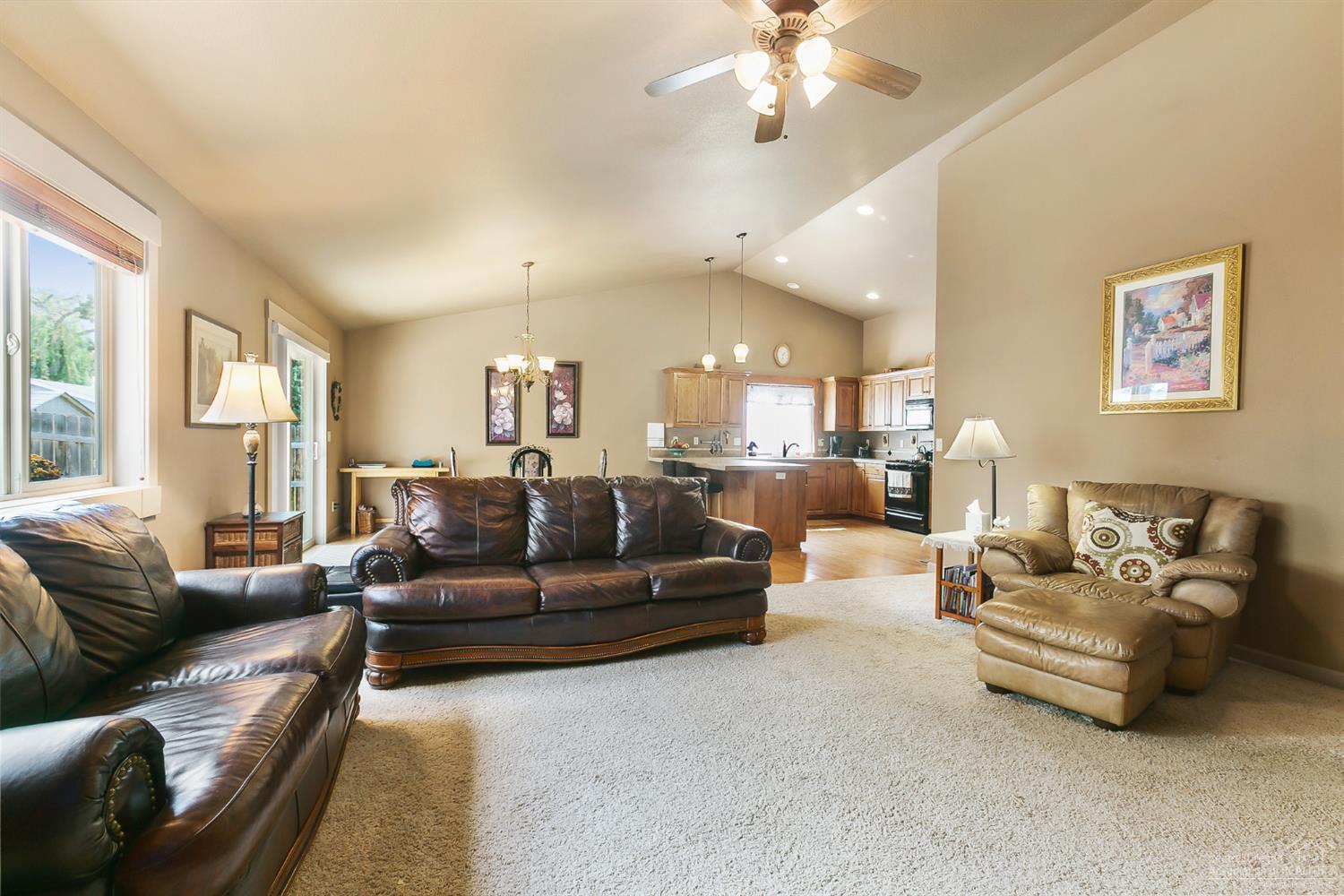 McKenzie's Meadow - Residential