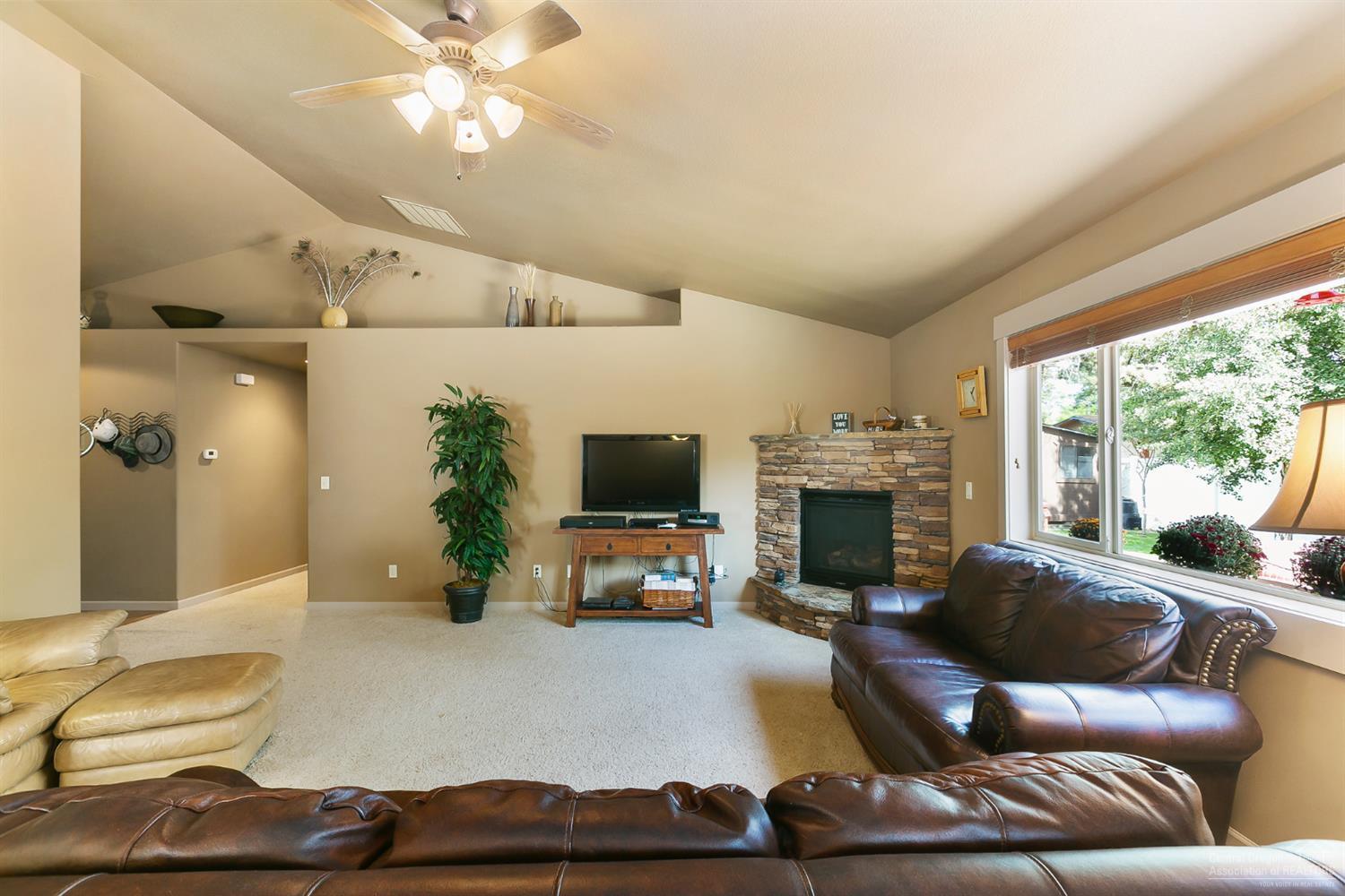 McKenzie's Meadow - Residential