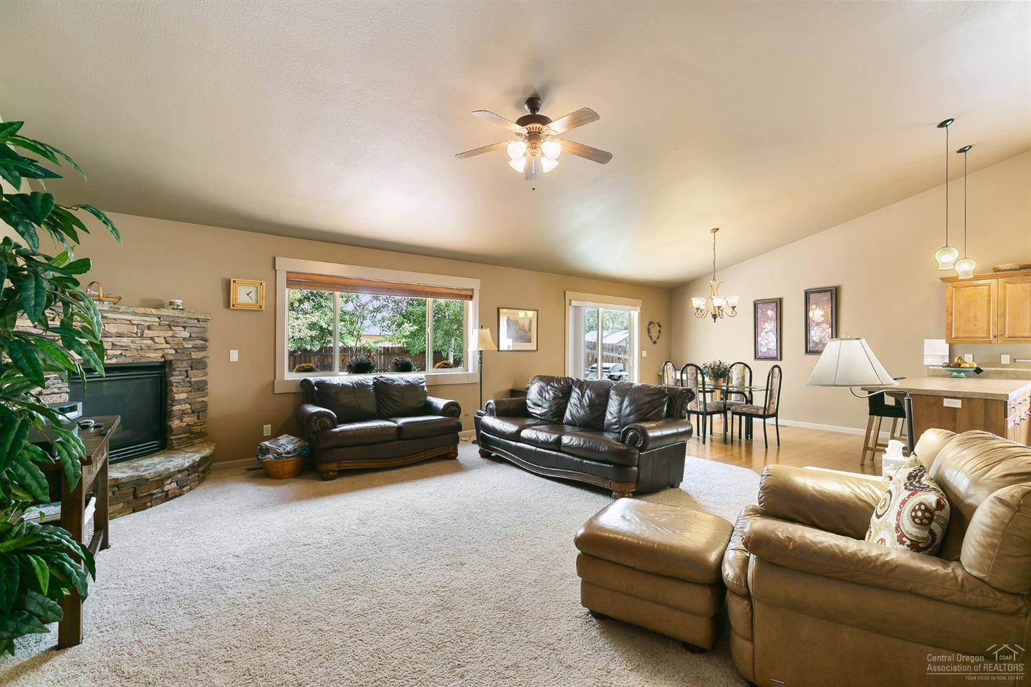 McKenzie's Meadow - Residential