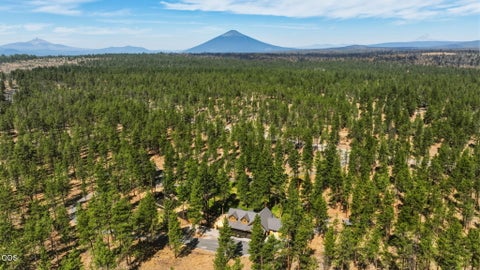 Tiny photo for 17031 Wilt Road, Sisters, OR 97759 (MLS # 220228180)