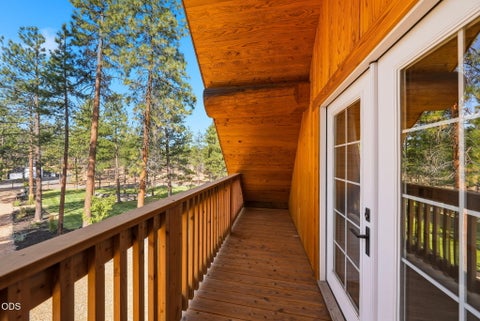 Tiny photo for 17031 Wilt Road, Sisters, OR 97759 (MLS # 220228180)