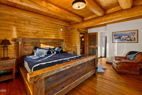 Tiny photo for 17031 Wilt Road, Sisters, OR 97759 (MLS # 220228180)