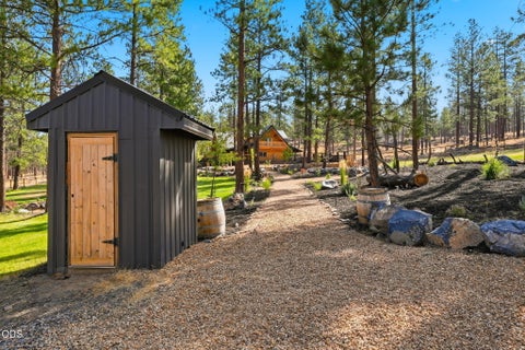 Tiny photo for 17031 Wilt Road, Sisters, OR 97759 (MLS # 220228180)