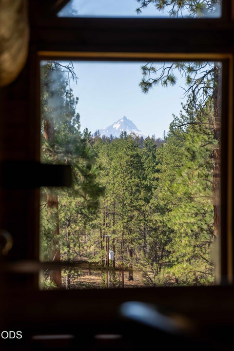Tiny photo for 17031 Wilt Road, Sisters, OR 97759 (MLS # 220228180)