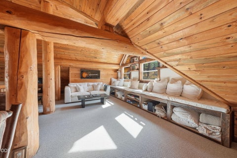Tiny photo for 17031 Wilt Road, Sisters, OR 97759 (MLS # 220228180)