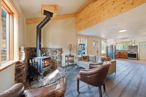 Tiny photo for 17031 Wilt Road, Sisters, OR 97759 (MLS # 220228180)