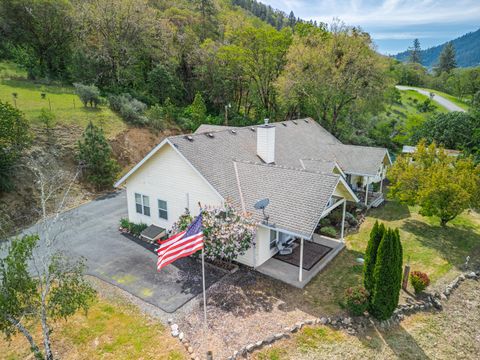 Tiny photo for 304 Wards Creek Road, Rogue River, OR 97537 (MLS # 220220256)