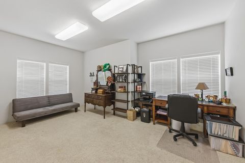 Tiny photo for 304 Wards Creek Road, Rogue River, OR 97537 (MLS # 220220256)