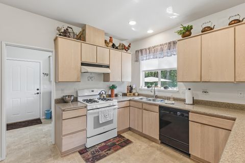 Tiny photo for 304 Wards Creek Road, Rogue River, OR 97537 (MLS # 220220256)