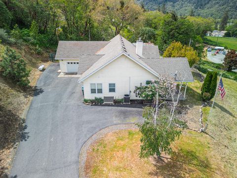Tiny photo for 304 Wards Creek Road, Rogue River, OR 97537 (MLS # 220220256)