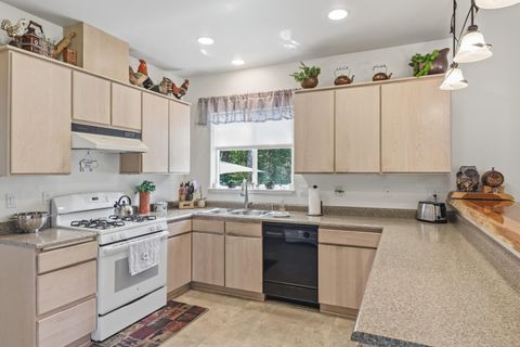 Tiny photo for 304 Wards Creek Road, Rogue River, OR 97537 (MLS # 220220256)