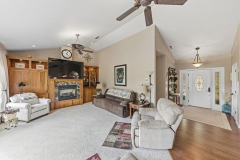 Tiny photo for 304 Wards Creek Road, Rogue River, OR 97537 (MLS # 220220256)