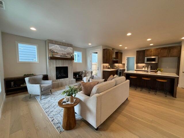 Grand Meadow - Residential