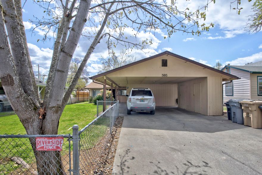 MOTIVATED SELLER! BRING ALL OFFERS. Welcome to 505 SE J St! Well maintained duplex offering 2 bed, 1 bath units with open concept, good size living area. One unit has been upgraded with new paint, flooring, & landscaping. The other unit has been rented to long term tenants & has been well maintained. There also is a shared covered front lawn & covered carport for parking!
Upgraded unit will be vacant at close of escrow.  Come tour this one before it's gone!