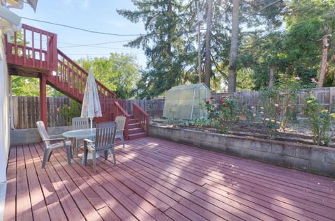 Tiny photo for 547 Oakdale Drive, Medford, OR 97501 (MLS # 220219868)