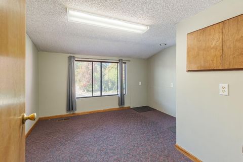 Tiny photo for 547 Oakdale Drive, Medford, OR 97501 (MLS # 220219868)