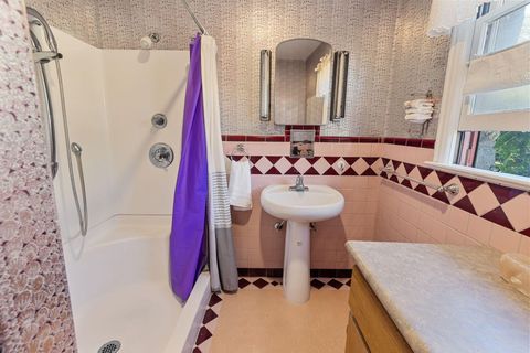 Tiny photo for 547 Oakdale Drive, Medford, OR 97501 (MLS # 220219868)