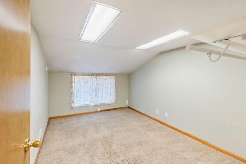 Tiny photo for 547 Oakdale Drive, Medford, OR 97501 (MLS # 220219868)