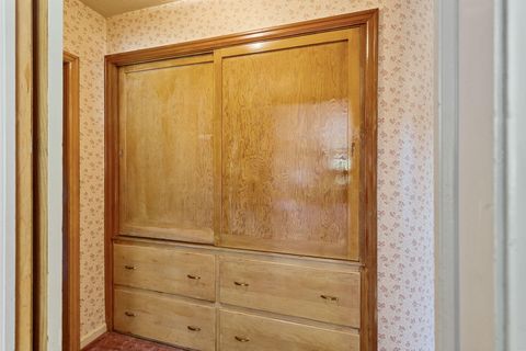 Tiny photo for 547 Oakdale Drive, Medford, OR 97501 (MLS # 220219868)