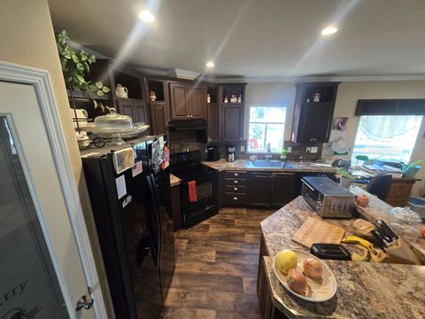 Tiny photo for 22071 Highway 62 # 40, Shady Cove, OR 97539 (MLS # 220214297)