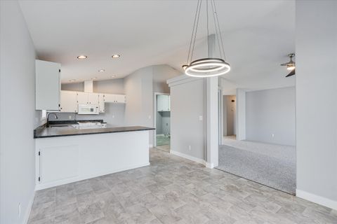 Tiny photo for 959 Westrop Drive, Central Point, OR 97502 (MLS # 220212561)