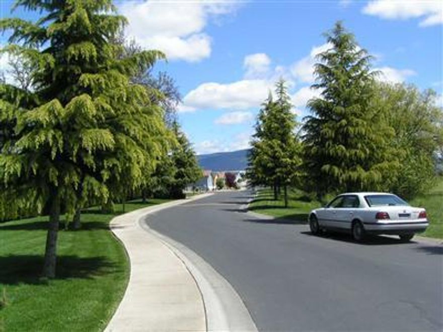 Hurry before it's gone! This 3 bd, 2 ba sits in the beautiful Spring Estates Park in Southwest Medford. This Family park is by far the nicest setting I have seen in Southern Oregon, and this home is the best deal I've seen in this park. Just look at the (a href=http://www.youtube.com/watch?v=Z56YHS7S6jg =nofollow target=_blank)VIRTUAL TOUR(/a) and decide for yourself.