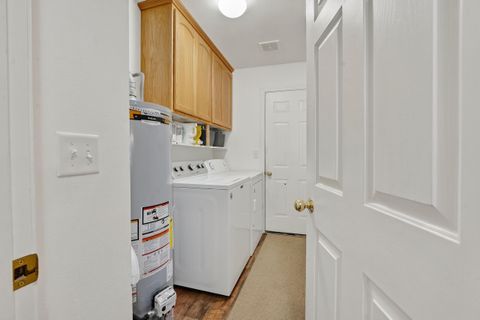 Tiny photo for 631 NE Mariposa Avenue, Prineville, OR 97754 (MLS # 220211643)