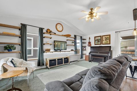 Tiny photo for 631 NE Mariposa Avenue, Prineville, OR 97754 (MLS # 220211643)