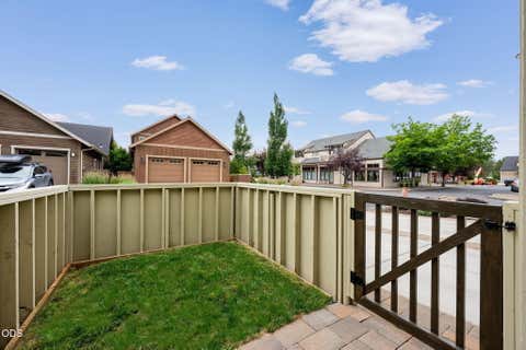 Tiny photo for 301 S Pine Street, Sisters, OR 97759 (MLS # 220224322)