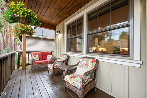 Tiny photo for 301 S Pine Street, Sisters, OR 97759 (MLS # 220224322)