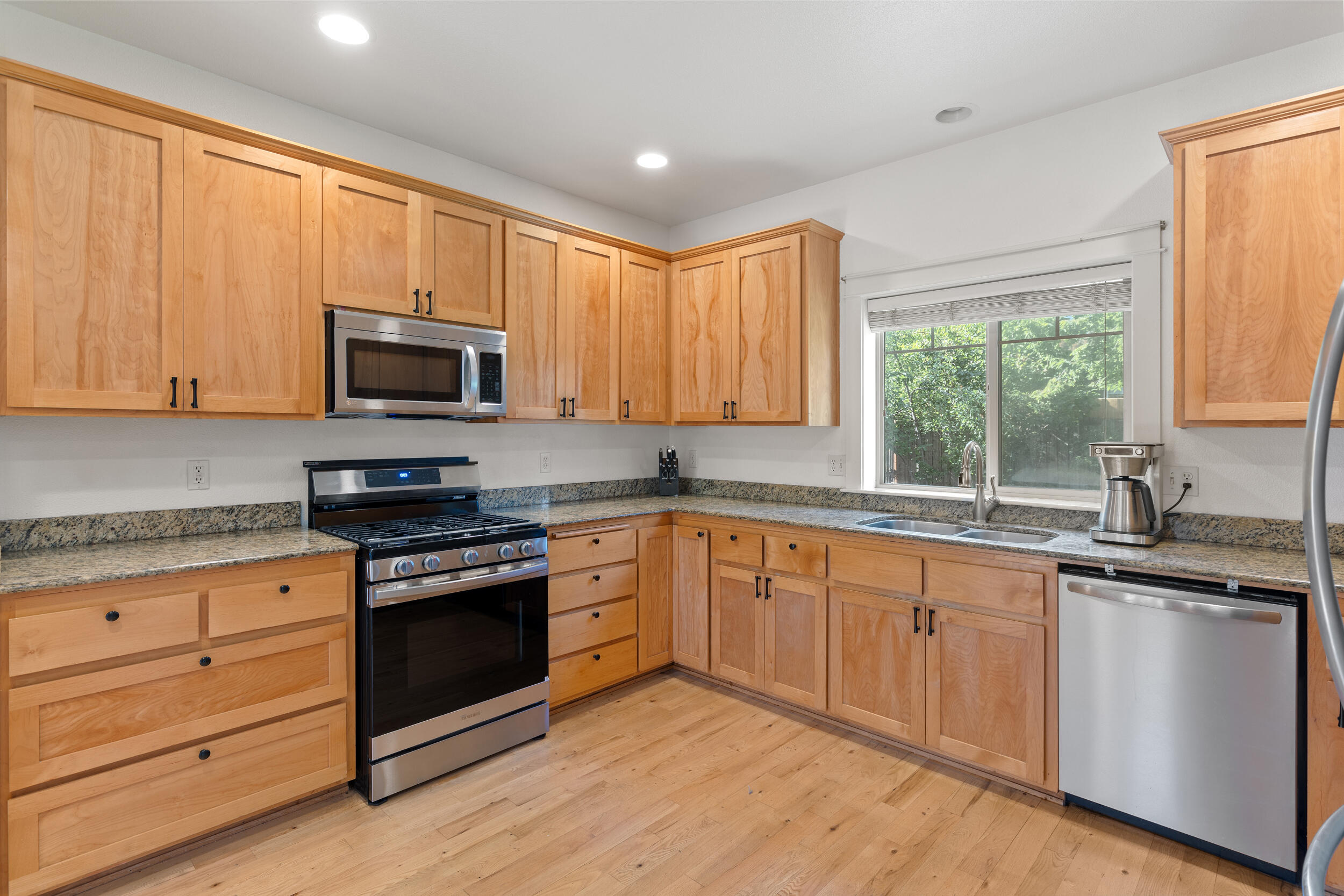 Kamerin Springs - Residential