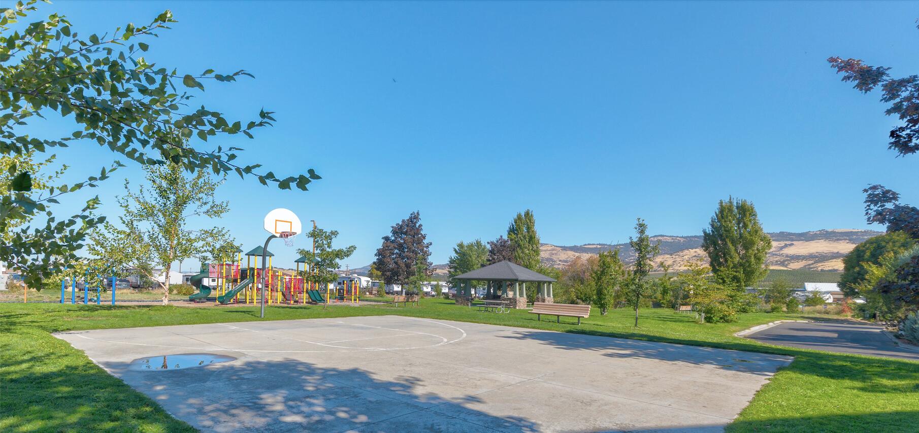 Kamerin Springs - Residential