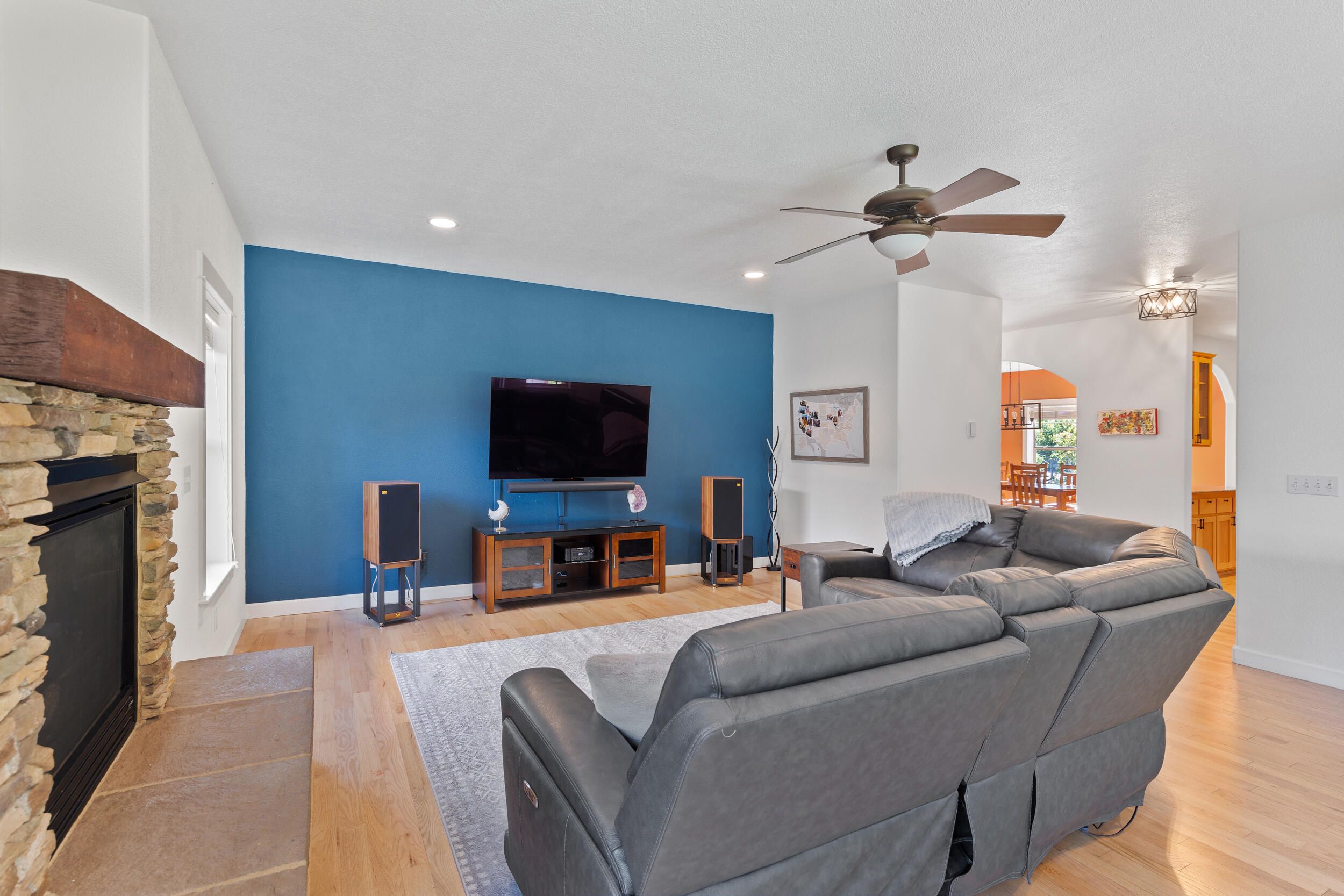 Kamerin Springs - Residential