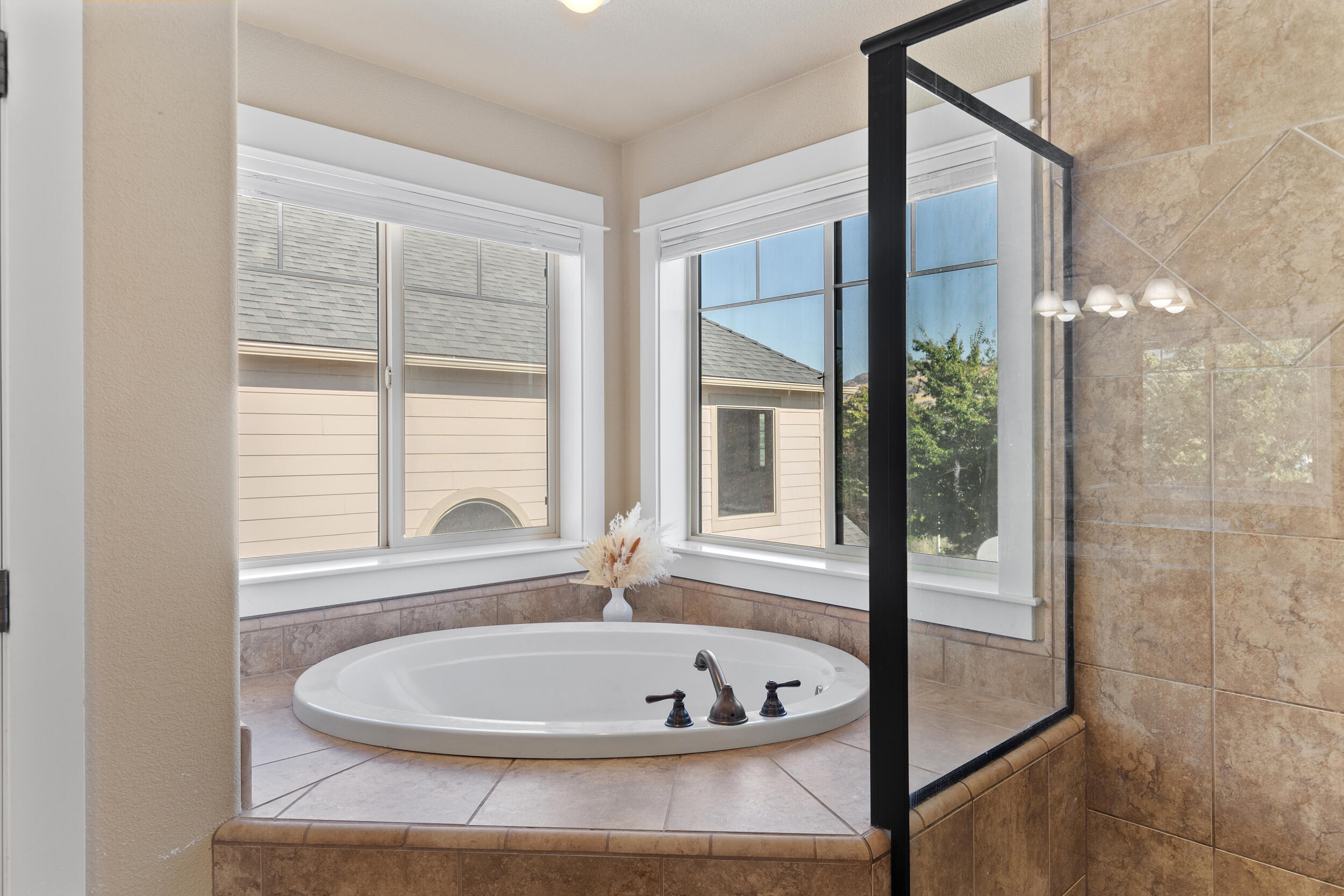 Kamerin Springs - Residential