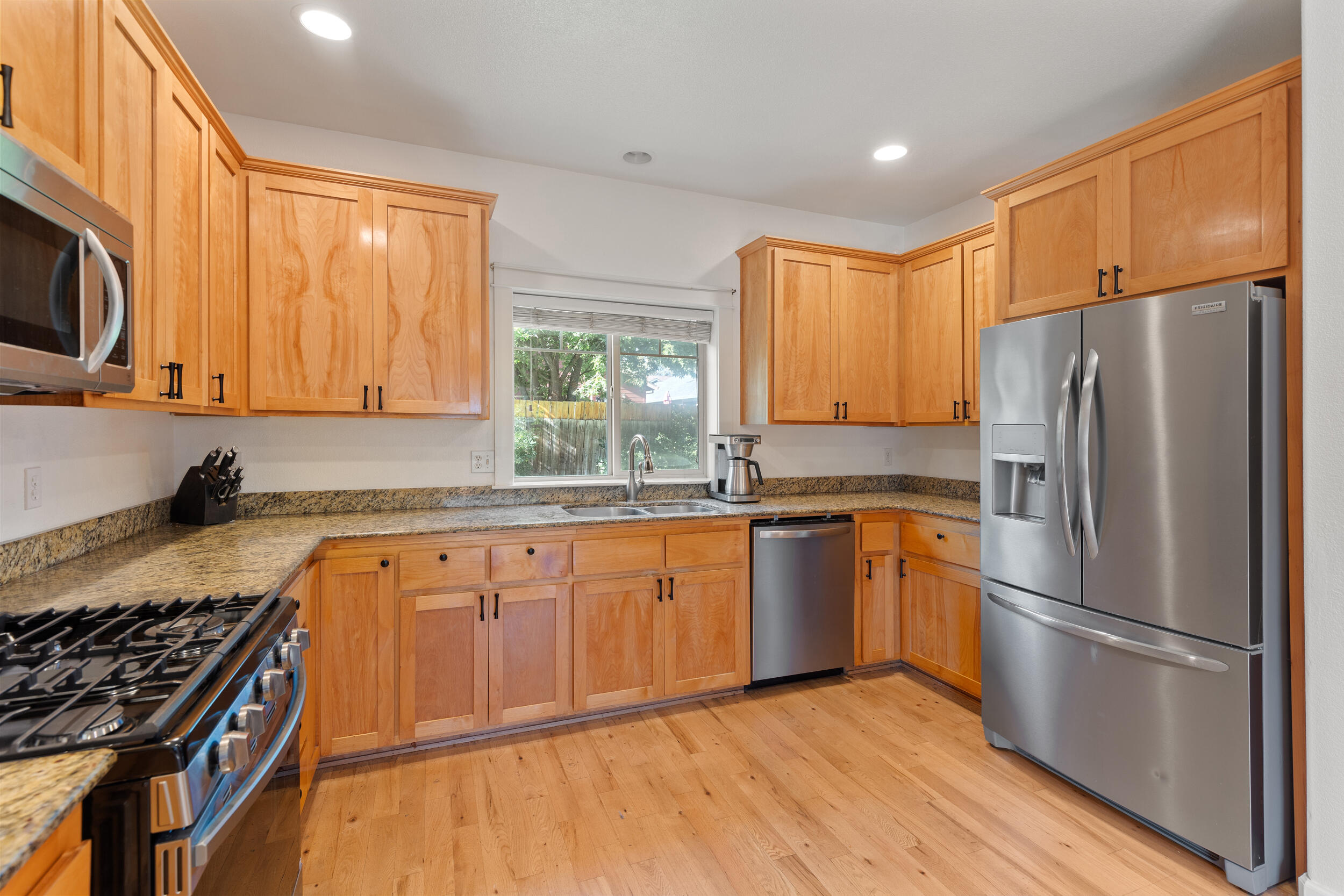 Kamerin Springs - Residential