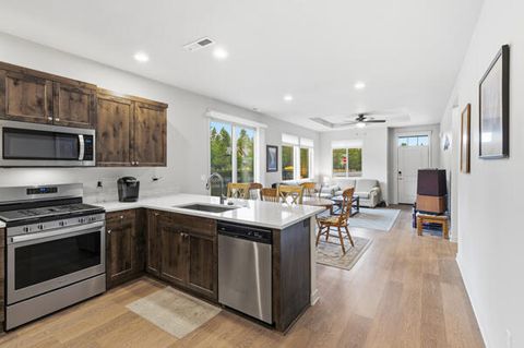 Tiny photo for 51905 Lumberman Lane, La Pine, OR 97739 (MLS # 220212741)