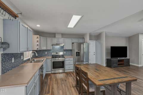 Tiny photo for 2813 NE North Pilot Butte Drive, Bend, OR 97701 (MLS # 220227056)