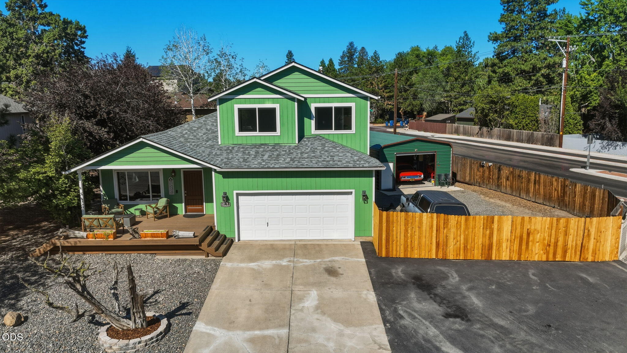 2813 NE North Pilot Butte Drive