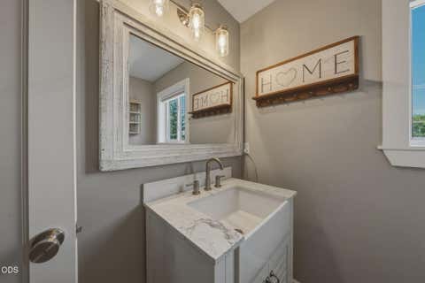 Tiny photo for 2813 NE North Pilot Butte Drive, Bend, OR 97701 (MLS # 220227056)