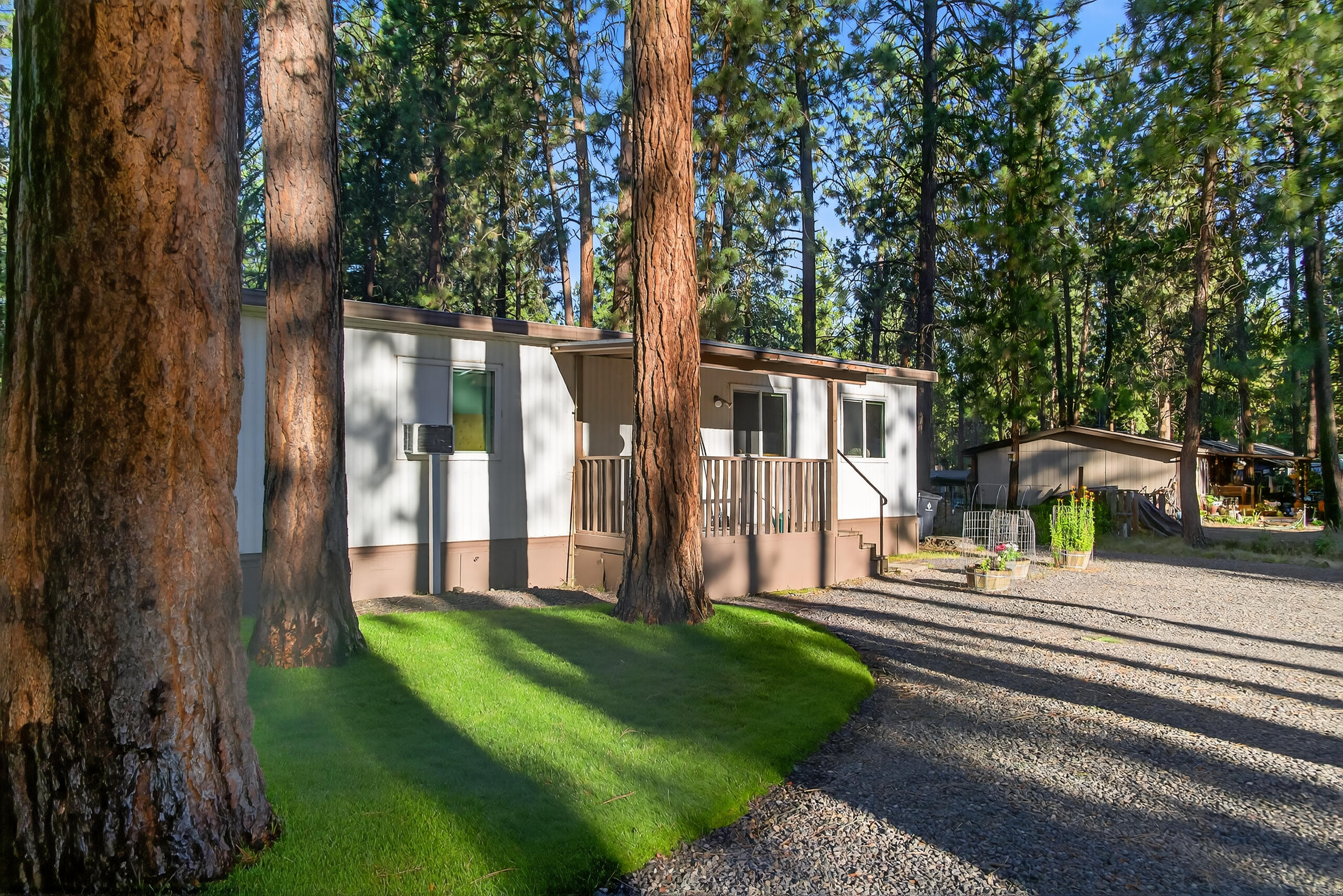 60221 Winnebago Lane