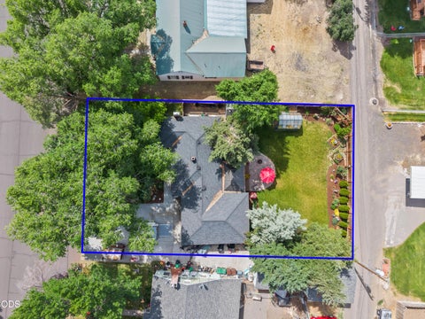 Tiny photo for 751 NE Lookout Avenue, Prineville, OR 97754 (MLS # 220224134)