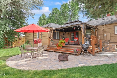 Tiny photo for 751 NE Lookout Avenue, Prineville, OR 97754 (MLS # 220224134)