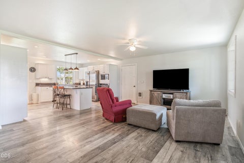 Tiny photo for 7070 NE Juniper Ridge Road, Redmond, OR 97756 (MLS # 220226758)