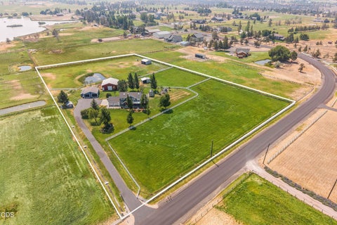 Tiny photo for 7070 NE Juniper Ridge Road, Redmond, OR 97756 (MLS # 220226758)