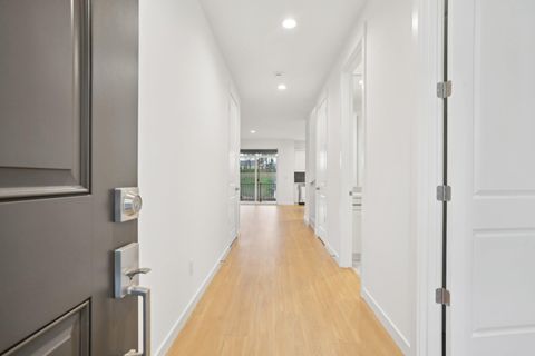 Tiny photo for 160 Valemont Drive #9, Eagle Point, OR 97524 (MLS # 220211560)