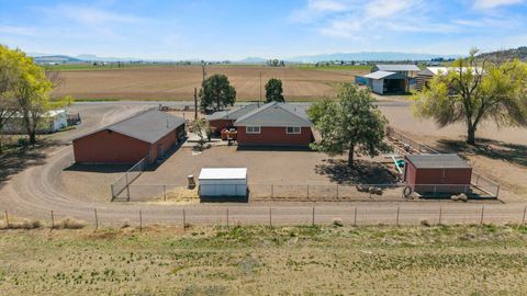Tiny photo for 32585 Transformer Rd, Malin, OR 97632 (MLS # 220219751)